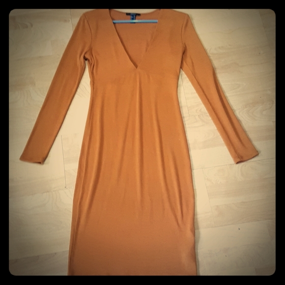 Winter dress - Picture 1 of 3